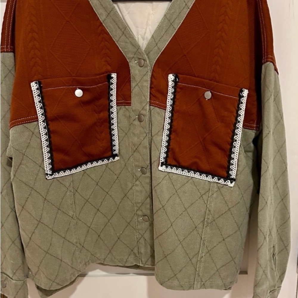 POL Olive Brick Multi Quilted Jacket shacket with Lace Trim